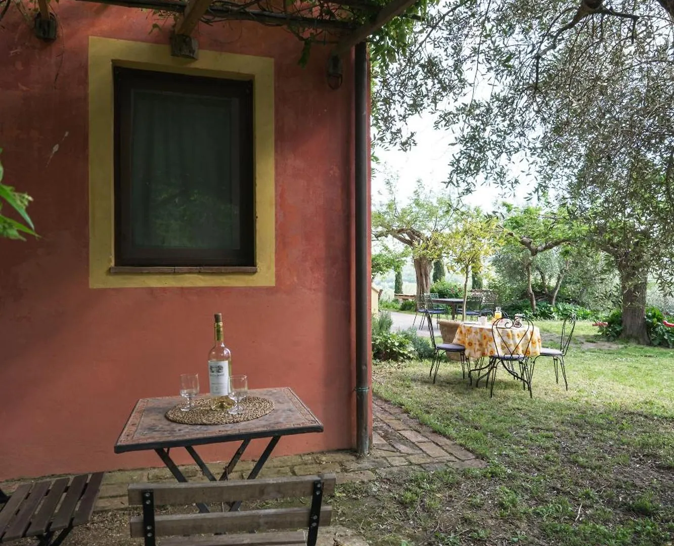 Agriturismo La Ca'Solare Palaia Apartment