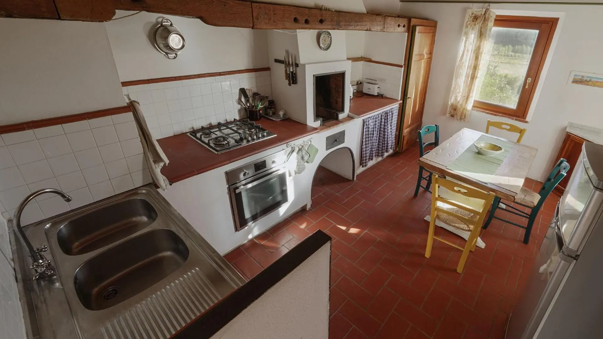 Agriturismo La Ca'Solare Palaia 0*,  Italy