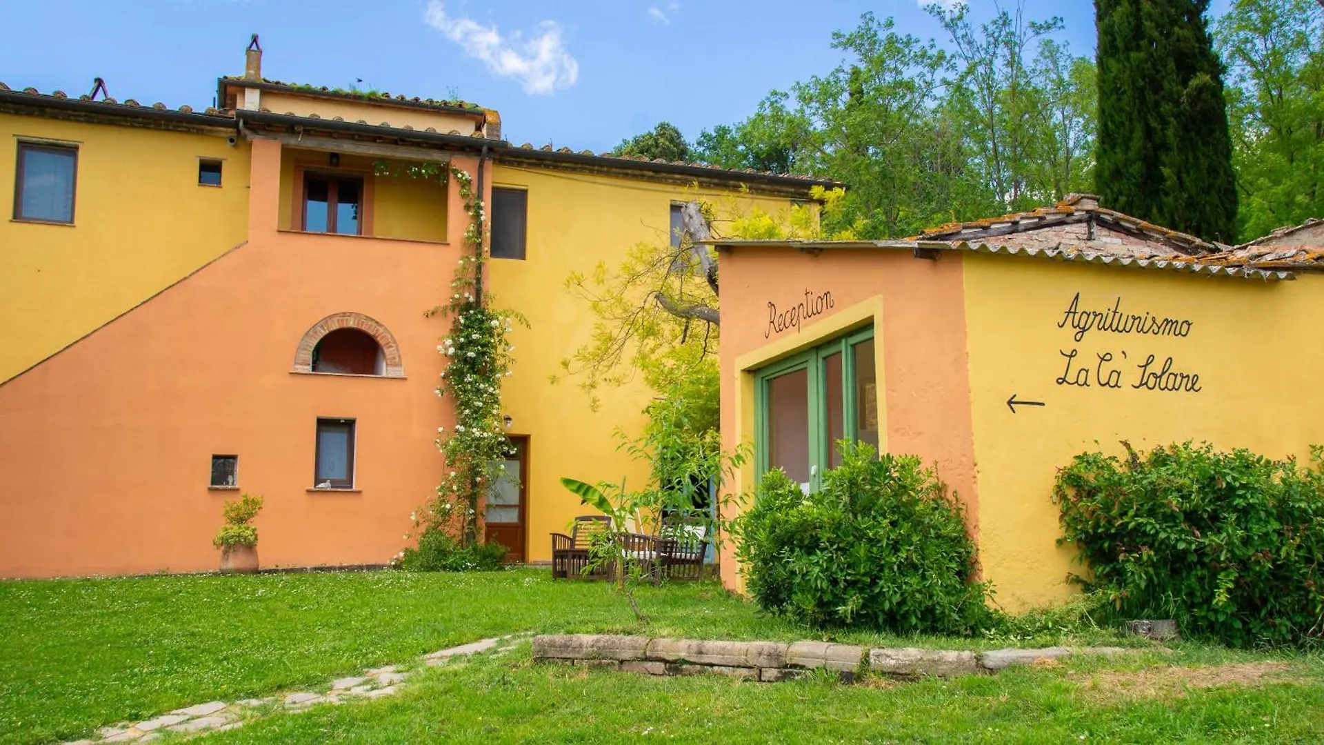 Apartment Agriturismo La Ca'Solare Palaia Italy