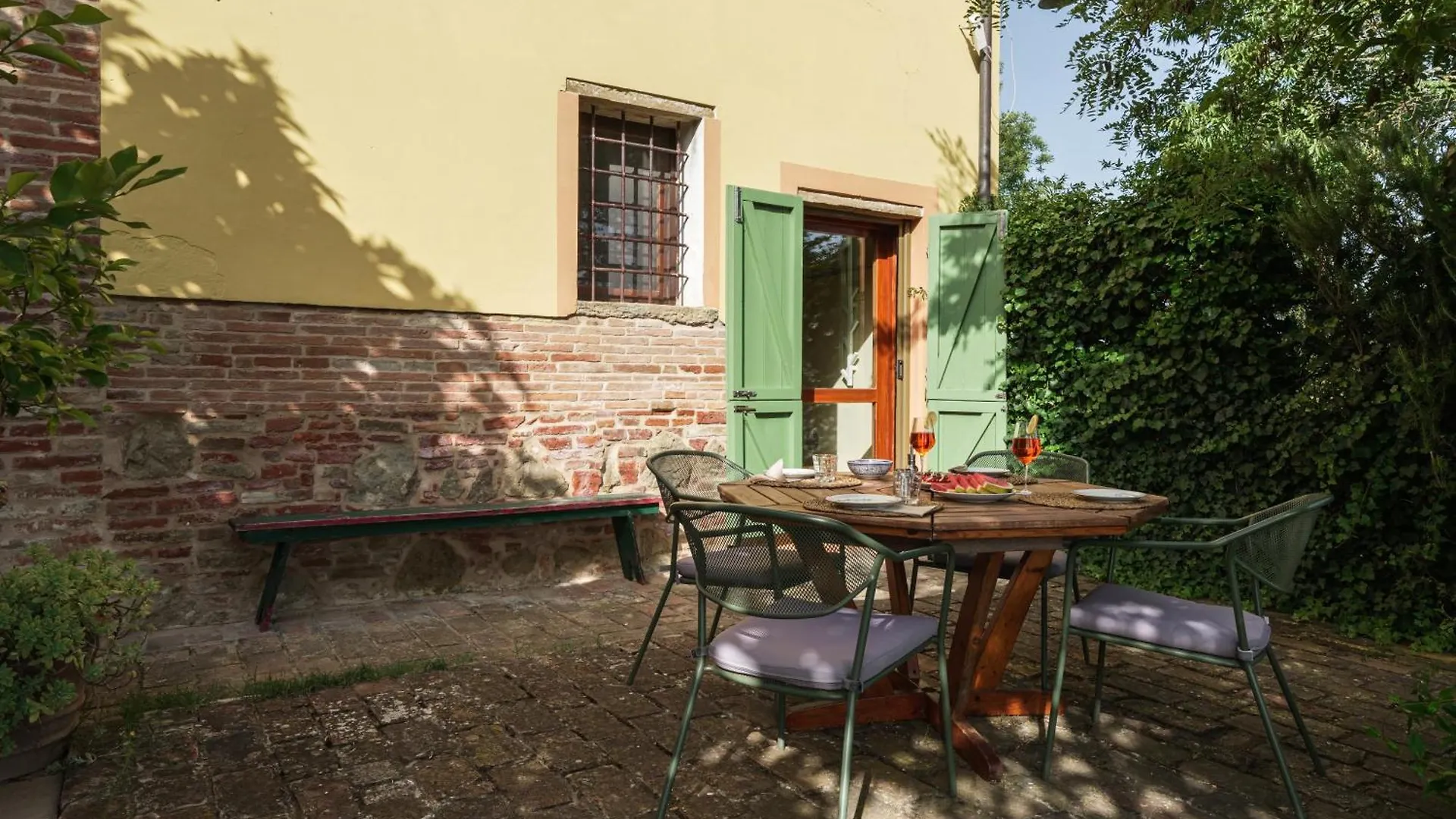 Agriturismo La Ca'Solare Palaia 0*,